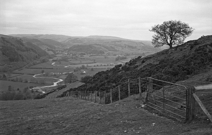 April 2006: View of Knucklas from Offa's Dyke Path