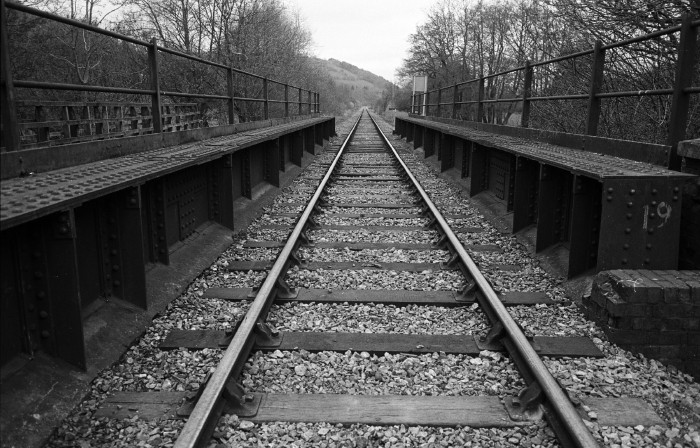 April 2006: Railway line at Knighton